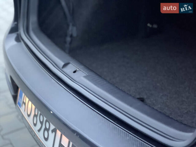 Черный Фольксваген Гольф, объемом двигателя 1.39 л и пробегом 233 тыс. км за 5400 $, фото 23 на Automoto.ua