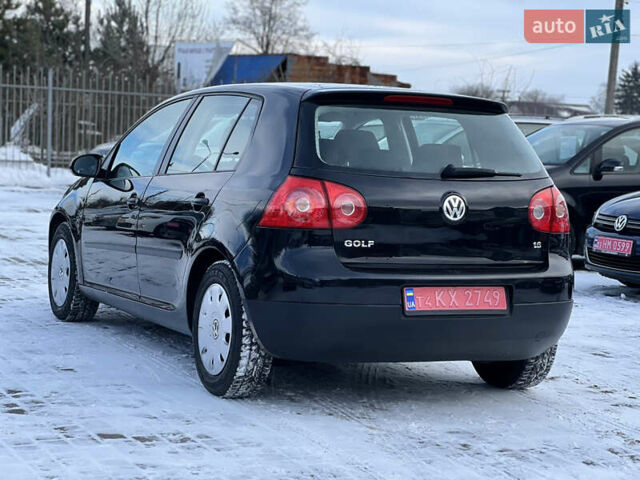 Чорний Фольксваген Гольф, об'ємом двигуна 1.6 л та пробігом 213 тис. км за 5800 $, фото 6 на Automoto.ua