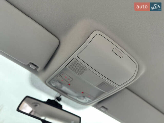 Чорний Фольксваген Гольф, об'ємом двигуна 1.6 л та пробігом 220 тис. км за 6250 $, фото 42 на Automoto.ua