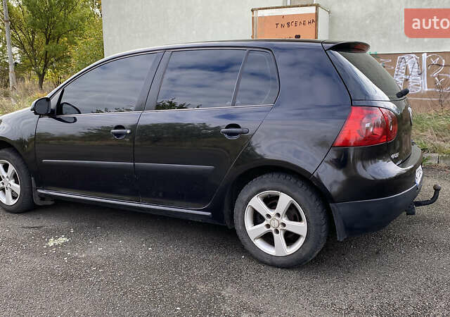 Черный Фольксваген Гольф, объемом двигателя 1.6 л и пробегом 245 тыс. км за 5400 $, фото 4 на Automoto.ua