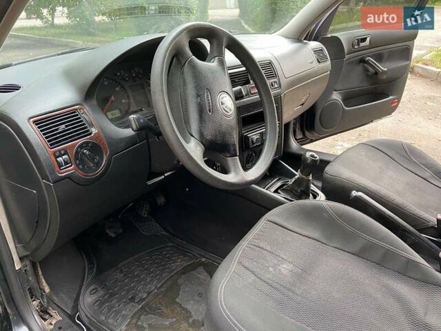 Чорний Фольксваген Гольф, об'ємом двигуна 1.4 л та пробігом 410 тис. км за 4200 $, фото 9 на Automoto.ua