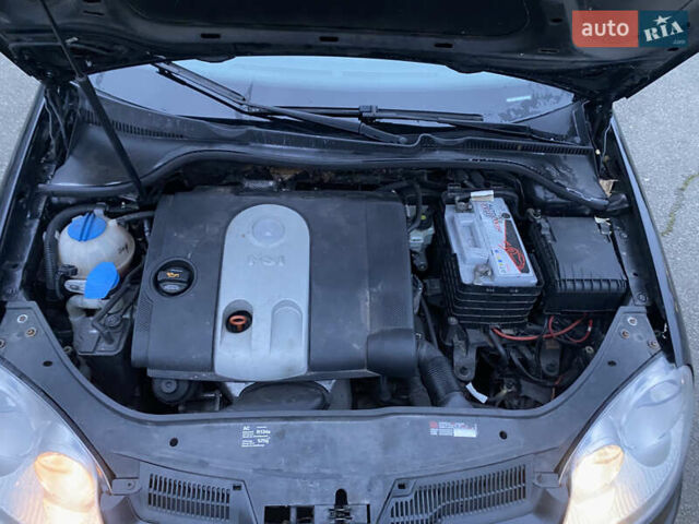 Чорний Фольксваген Гольф, об'ємом двигуна 1.6 л та пробігом 198 тис. км за 5200 $, фото 13 на Automoto.ua