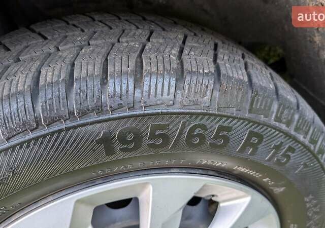 Черный Фольксваген Гольф, объемом двигателя 1.39 л и пробегом 338 тыс. км за 4500 $, фото 6 на Automoto.ua