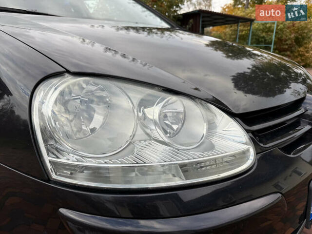 Фольксваген Гольф 2004 у Житомирі на Automoto.ua Чорний Фольксваген Гольф, об'ємом двигуна 1.6 л та пробігом 250 тис. км за 5000 $, фото 7 на Automoto.ua