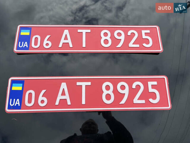 Черный Фольксваген Гольф, объемом двигателя 1.6 л и пробегом 211 тыс. км за 5400 $, фото 5 на Automoto.ua