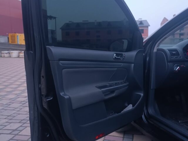 Чорний Фольксваген Гольф, об'ємом двигуна 1.6 л та пробігом 2 тис. км за 5500 $, фото 20 на Automoto.ua