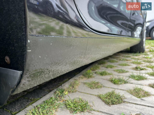 Черный Фольксваген Гольф, объемом двигателя 1.6 л и пробегом 211 тыс. км за 5400 $, фото 17 на Automoto.ua