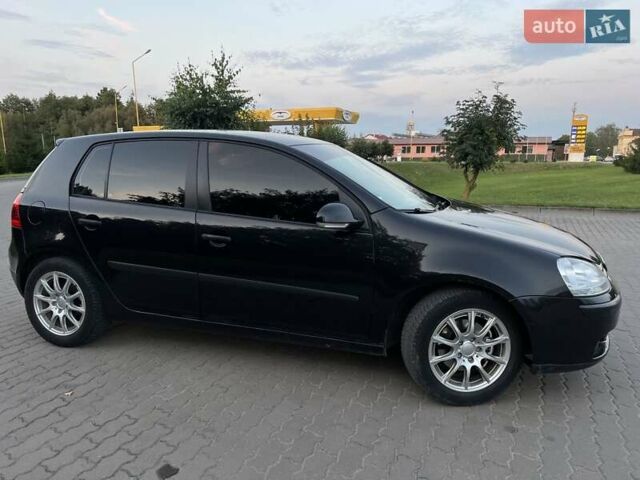 Черный Фольксваген Гольф, объемом двигателя 1.6 л и пробегом 226 тыс. км за 5200 $, фото 9 на Automoto.ua