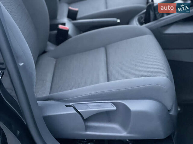 Черный Фольксваген Гольф, объемом двигателя 1.39 л и пробегом 233 тыс. км за 5400 $, фото 18 на Automoto.ua