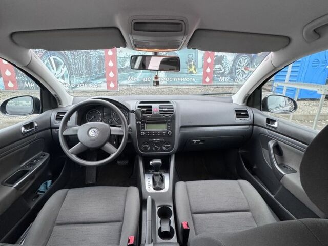 Чорний Фольксваген Гольф, об'ємом двигуна 1.6 л та пробігом 198 тис. км за 5100 $, фото 14 на Automoto.ua