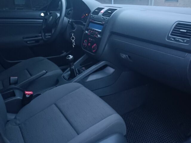 Чорний Фольксваген Гольф, об'ємом двигуна 1.6 л та пробігом 2 тис. км за 5500 $, фото 15 на Automoto.ua