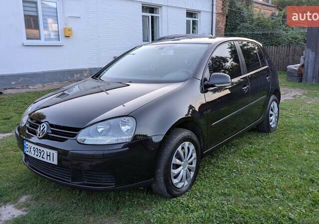 Черный Фольксваген Гольф, объемом двигателя 1.39 л и пробегом 338 тыс. км за 4500 $, фото 1 на Automoto.ua