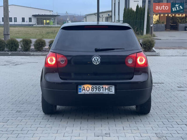 Черный Фольксваген Гольф, объемом двигателя 1.39 л и пробегом 233 тыс. км за 5400 $, фото 3 на Automoto.ua
