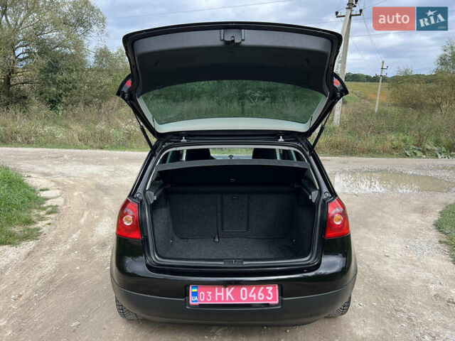 Черный Фольксваген Гольф, объемом двигателя 1.4 л и пробегом 175 тыс. км за 4900 $, фото 23 на Automoto.ua