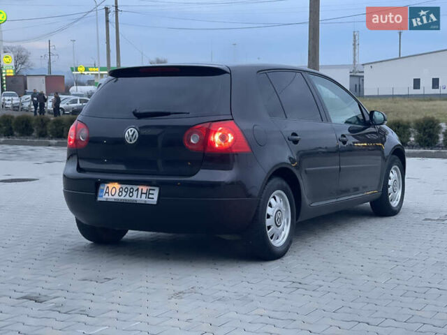 Черный Фольксваген Гольф, объемом двигателя 1.39 л и пробегом 233 тыс. км за 5400 $, фото 4 на Automoto.ua
