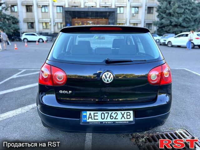 Черный Фольксваген Гольф, объемом двигателя 1.6 л и пробегом 272 тыс. км за 4750 $, фото 1 на Automoto.ua