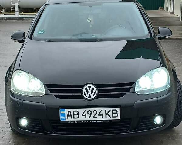 Черный Фольксваген Гольф, объемом двигателя 1.4 л и пробегом 290 тыс. км за 4500 $, фото 3 на Automoto.ua