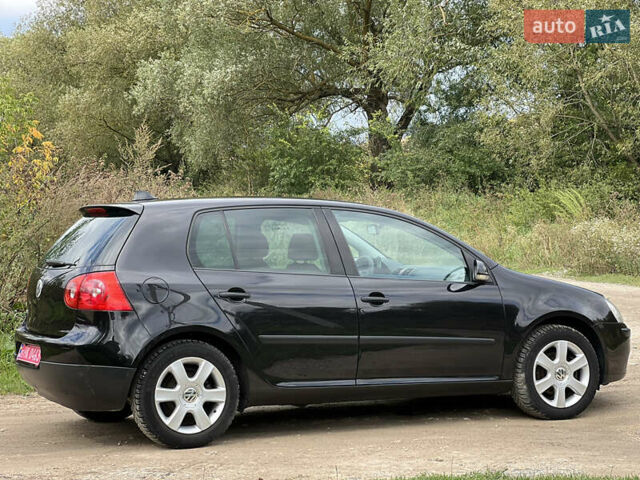 Черный Фольксваген Гольф, объемом двигателя 1.4 л и пробегом 175 тыс. км за 4900 $, фото 5 на Automoto.ua