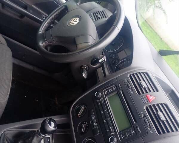 Фольксваген Гольф 2004 у Яворове на Automoto.ua Чорний Фольксваген Гольф, об'ємом двигуна 1.4 л та пробігом 180 тис. км за 3000 $, фото 4 на Automoto.ua