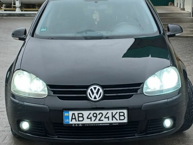 Черный Фольксваген Гольф, объемом двигателя 1.4 л и пробегом 290 тыс. км за 4500 $, фото 3 на Automoto.ua