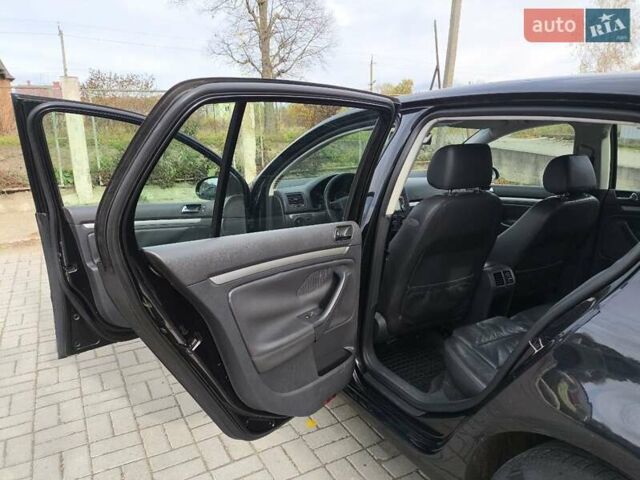 Фольксваген Гольф 2004 в Сторожинце на Automoto.ua Черный Фольксваген Гольф, объемом двигателя 1.6 л и пробегом 307 тыс. км за 5850 $, фото 17 на Automoto.ua
