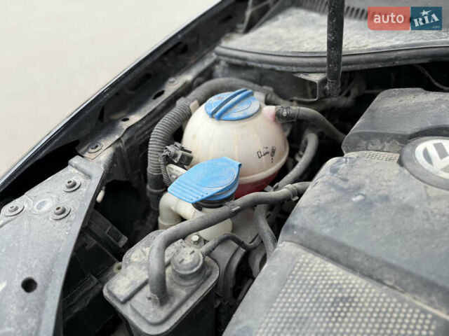 Чорний Фольксваген Гольф, об'ємом двигуна 1.6 л та пробігом 220 тис. км за 6250 $, фото 53 на Automoto.ua