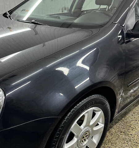 Черный Фольксваген Гольф, объемом двигателя 1.6 л и пробегом 193 тыс. км за 5150 $, фото 2 на Automoto.ua