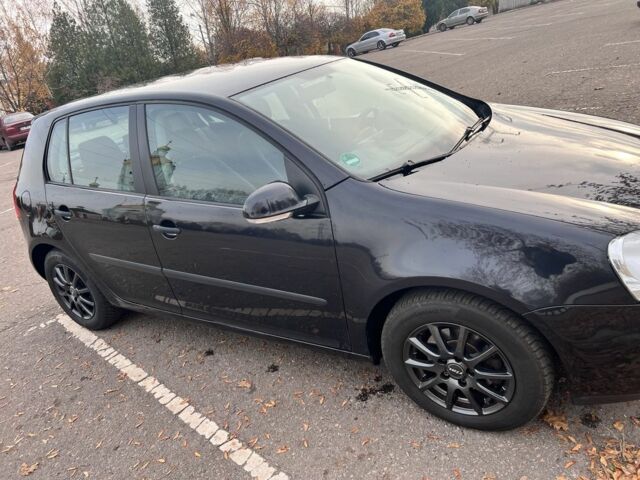 Черный Фольксваген Гольф, объемом двигателя 1.4 л и пробегом 224 тыс. км за 5150 $, фото 5 на Automoto.ua