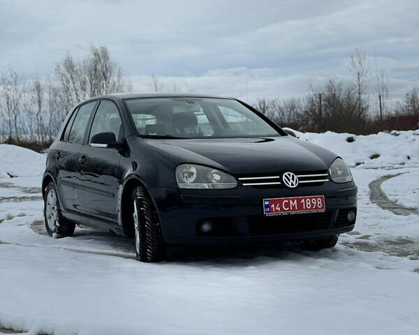 Черный Фольксваген Гольф, объемом двигателя 1.6 л и пробегом 200 тыс. км за 5600 $, фото 19 на Automoto.ua