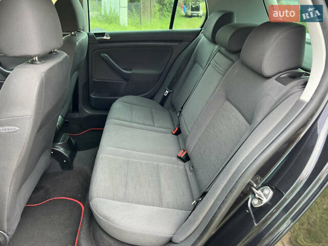 Черный Фольксваген Гольф, объемом двигателя 1.4 л и пробегом 175 тыс. км за 4900 $, фото 20 на Automoto.ua