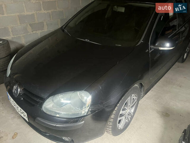 Черный Фольксваген Гольф, объемом двигателя 1.6 л и пробегом 212 тыс. км за 5400 $, фото 7 на Automoto.ua