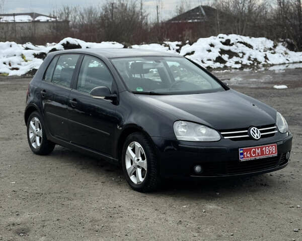 Черный Фольксваген Гольф, объемом двигателя 1.6 л и пробегом 200 тыс. км за 5600 $, фото 3 на Automoto.ua