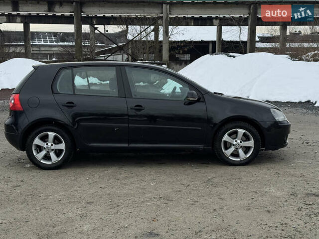 Черный Фольксваген Гольф, объемом двигателя 1.6 л и пробегом 200 тыс. км за 5600 $, фото 9 на Automoto.ua