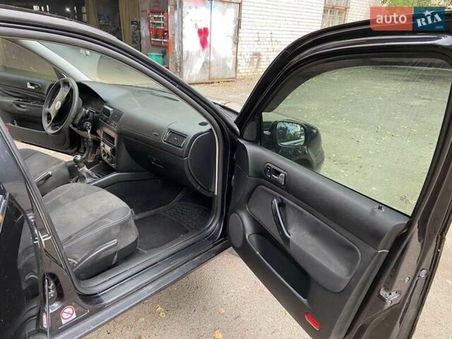 Чорний Фольксваген Гольф, об'ємом двигуна 1.4 л та пробігом 410 тис. км за 4200 $, фото 2 на Automoto.ua