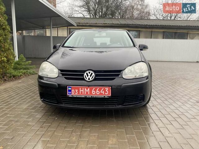 Черный Фольксваген Гольф, объемом двигателя 1.6 л и пробегом 220 тыс. км за 5099 $, фото 1 на Automoto.ua