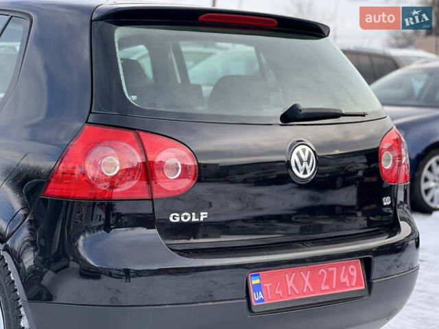 Чорний Фольксваген Гольф, об'ємом двигуна 1.6 л та пробігом 213 тис. км за 5800 $, фото 7 на Automoto.ua
