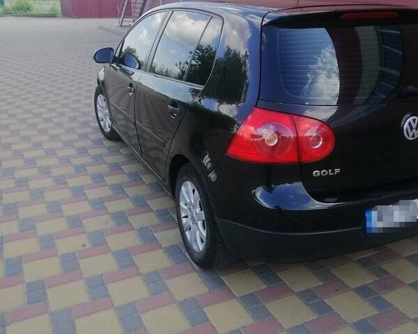 Черный Фольксваген Гольф, объемом двигателя 1.39 л и пробегом 230 тыс. км за 4600 $, фото 5 на Automoto.ua