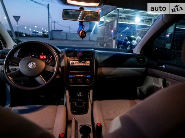Чорний Фольксваген Гольф, об'ємом двигуна 1.4 л та пробігом 216 тис. км за 5200 $, фото 12 на Automoto.ua