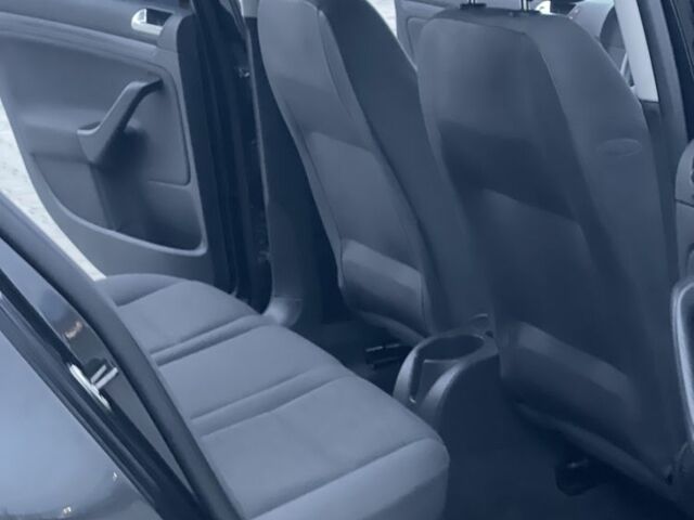 Черный Фольксваген Гольф, объемом двигателя 1.4 л и пробегом 234 тыс. км за 5400 $, фото 15 на Automoto.ua