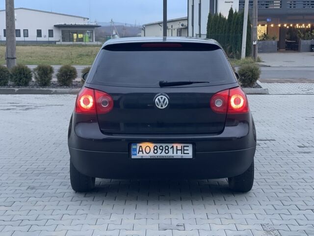 Черный Фольксваген Гольф, объемом двигателя 1.4 л и пробегом 234 тыс. км за 5400 $, фото 3 на Automoto.ua