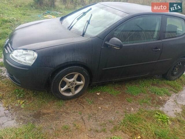 Фольксваген Гольф 2004 у Яворове на Automoto.ua Чорний Фольксваген Гольф, об'ємом двигуна 1.4 л та пробігом 180 тис. км за 3000 $, фото 6 на Automoto.ua