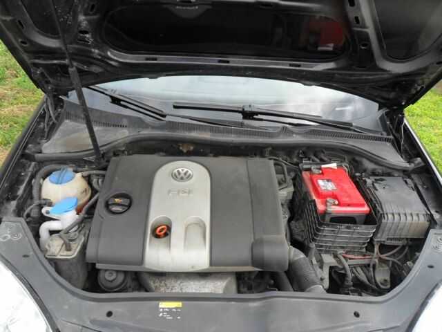 Черный Фольксваген Гольф, объемом двигателя 1.4 л и пробегом 100 тыс. км за 4700 $, фото 12 на Automoto.ua