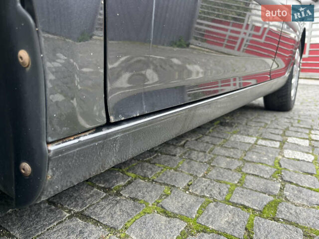 Черный Фольксваген Гольф, объемом двигателя 1.6 л и пробегом 211 тыс. км за 5400 $, фото 19 на Automoto.ua