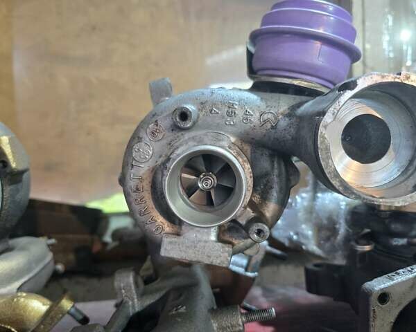 Черный Фольксваген Гольф, объемом двигателя 1.9 л и пробегом 302 тыс. км за 6000 $, фото 14 на Automoto.ua