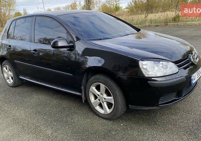 Черный Фольксваген Гольф, объемом двигателя 1.6 л и пробегом 245 тыс. км за 5400 $, фото 2 на Automoto.ua