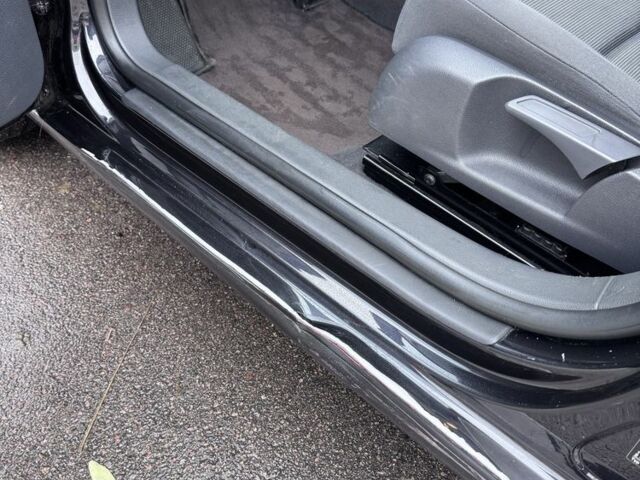 Чорний Фольксваген Гольф, об'ємом двигуна 1.6 л та пробігом 198 тис. км за 5100 $, фото 11 на Automoto.ua