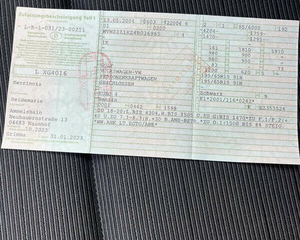 Черный Фольксваген Гольф, объемом двигателя 1.6 л и пробегом 211 тыс. км за 5400 $, фото 41 на Automoto.ua