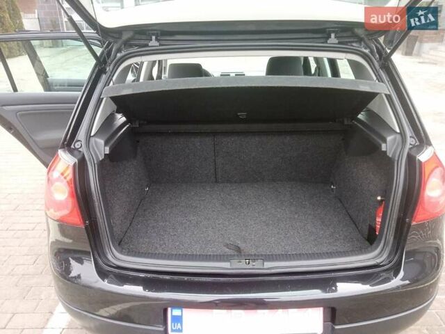 Чорний Фольксваген Гольф, об'ємом двигуна 1.4 л та пробігом 200 тис. км за 4900 $, фото 11 на Automoto.ua