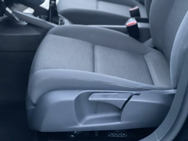 Черный Фольксваген Гольф, объемом двигателя 1.4 л и пробегом 234 тыс. км за 5400 $, фото 10 на Automoto.ua