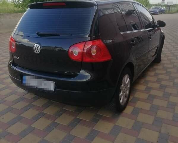 Черный Фольксваген Гольф, объемом двигателя 1.39 л и пробегом 230 тыс. км за 4600 $, фото 4 на Automoto.ua
